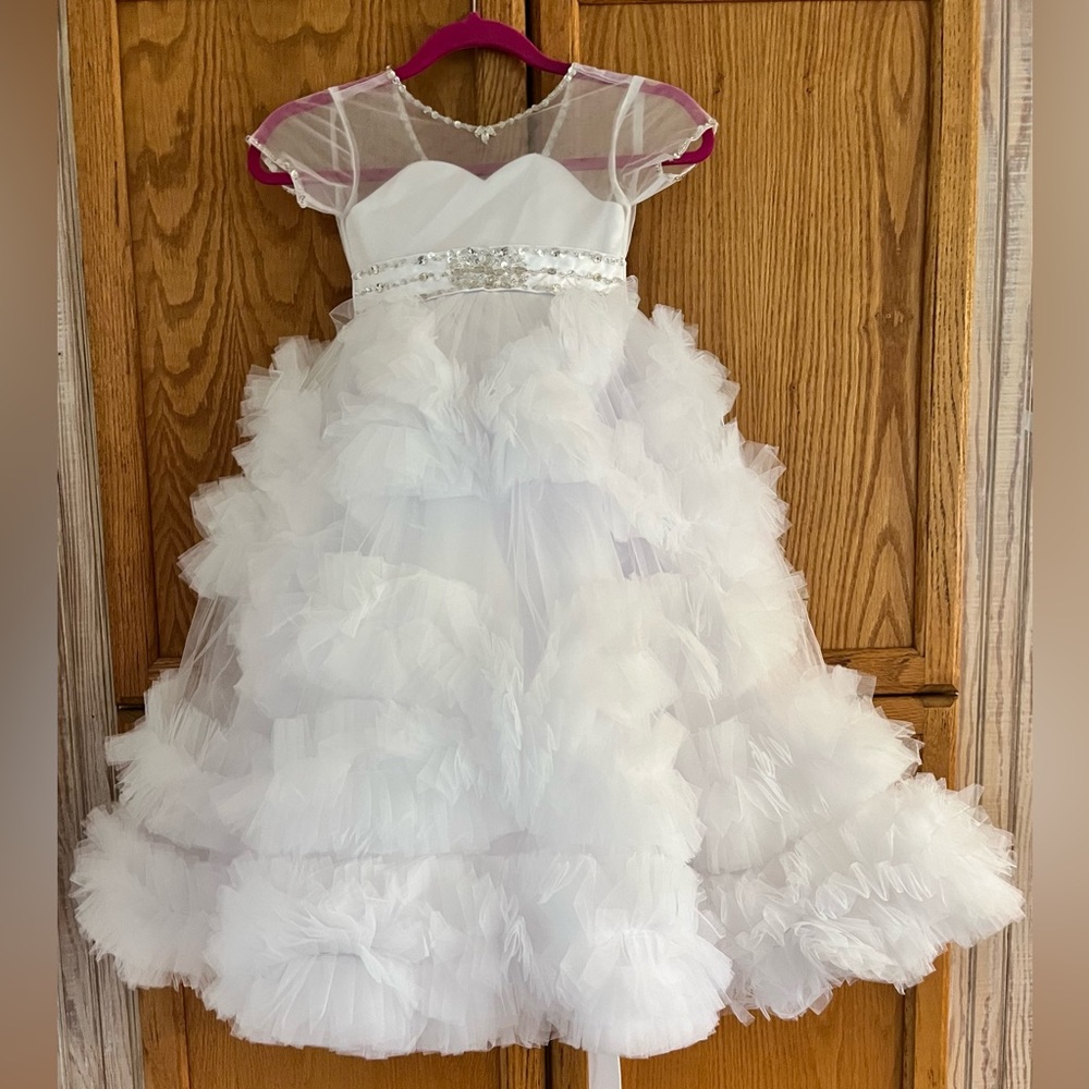 White Ball Gown, Floor Length Tulle Flower Girl Dress Size 4-5 Years